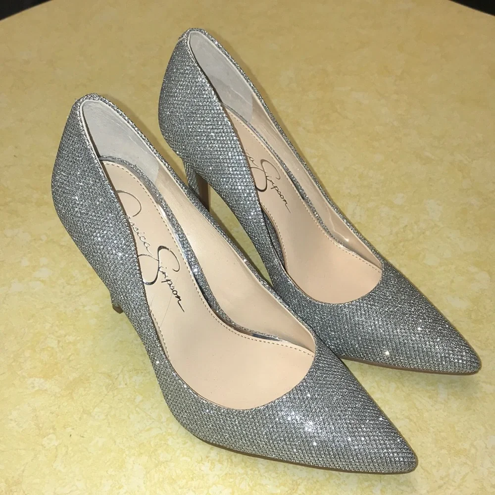 Jessica Simpson Silver Calexico Pumps - Picture 2 of 5